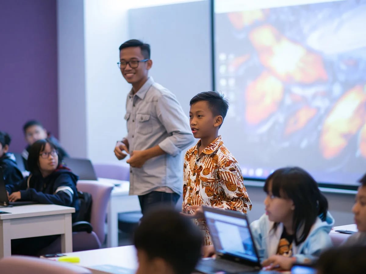 10 Sekolah Coding Anak Terbaik di Indonesia (2026): Review & Perbandingan