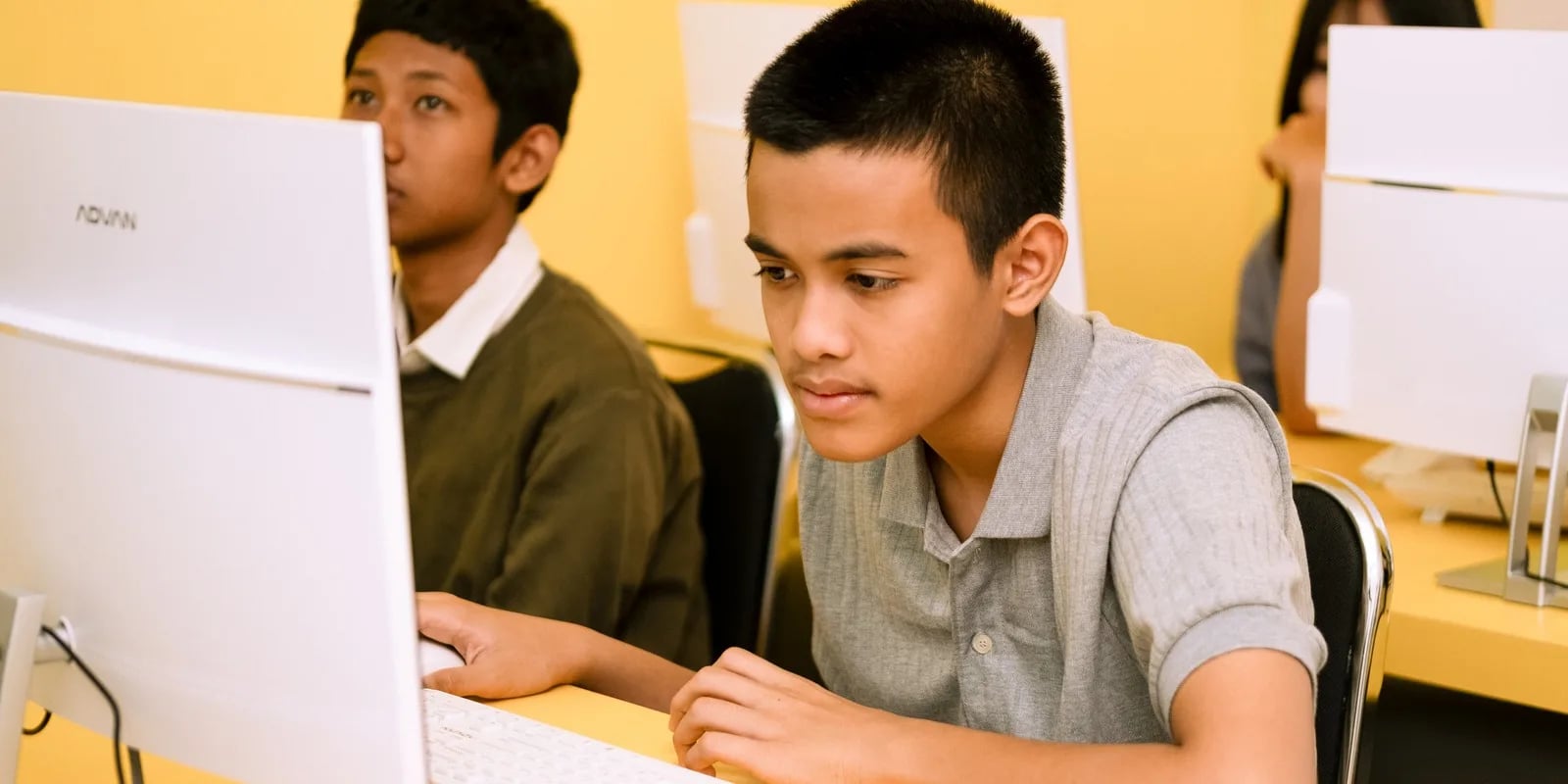 Learn Coding for Beginners: A Complete Guide from Scratch