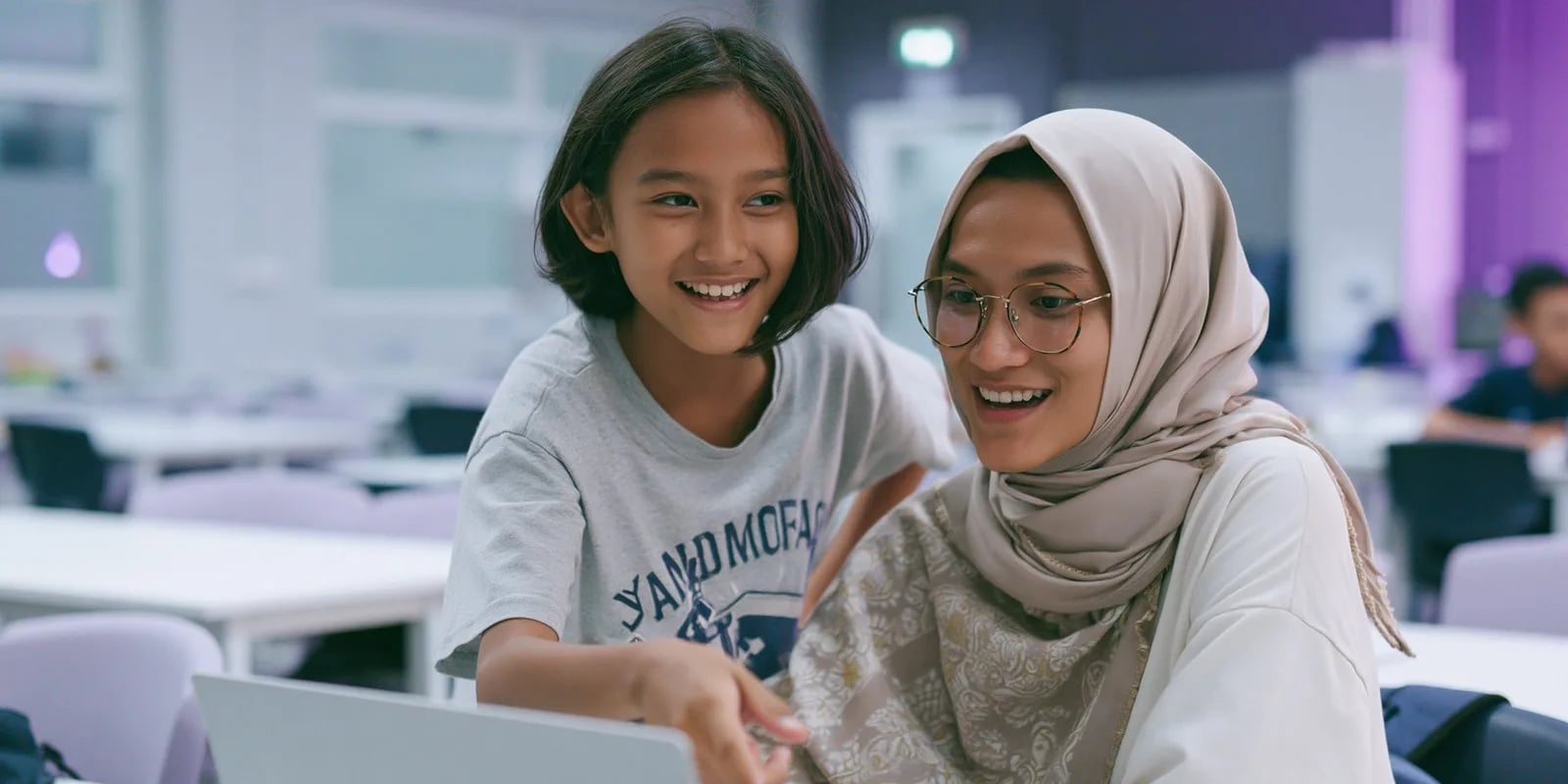 Cara Membuat Logo atau Stiker Sederhana untuk Anak