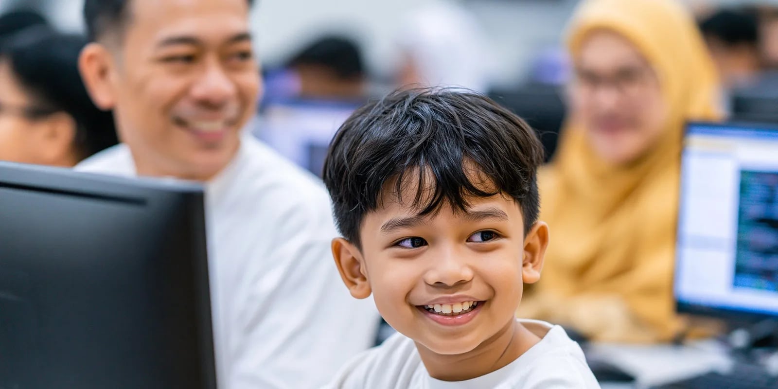 Program Python Pertama Anak Anda — Panduan Langkah demi Langkah