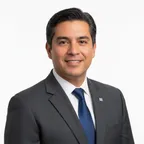 Papá de Sebastián, 15